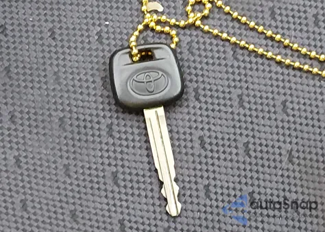 2010 Toyota Yaris z USA, uszkodzony, nr VIN JTDJT4K39A5289913